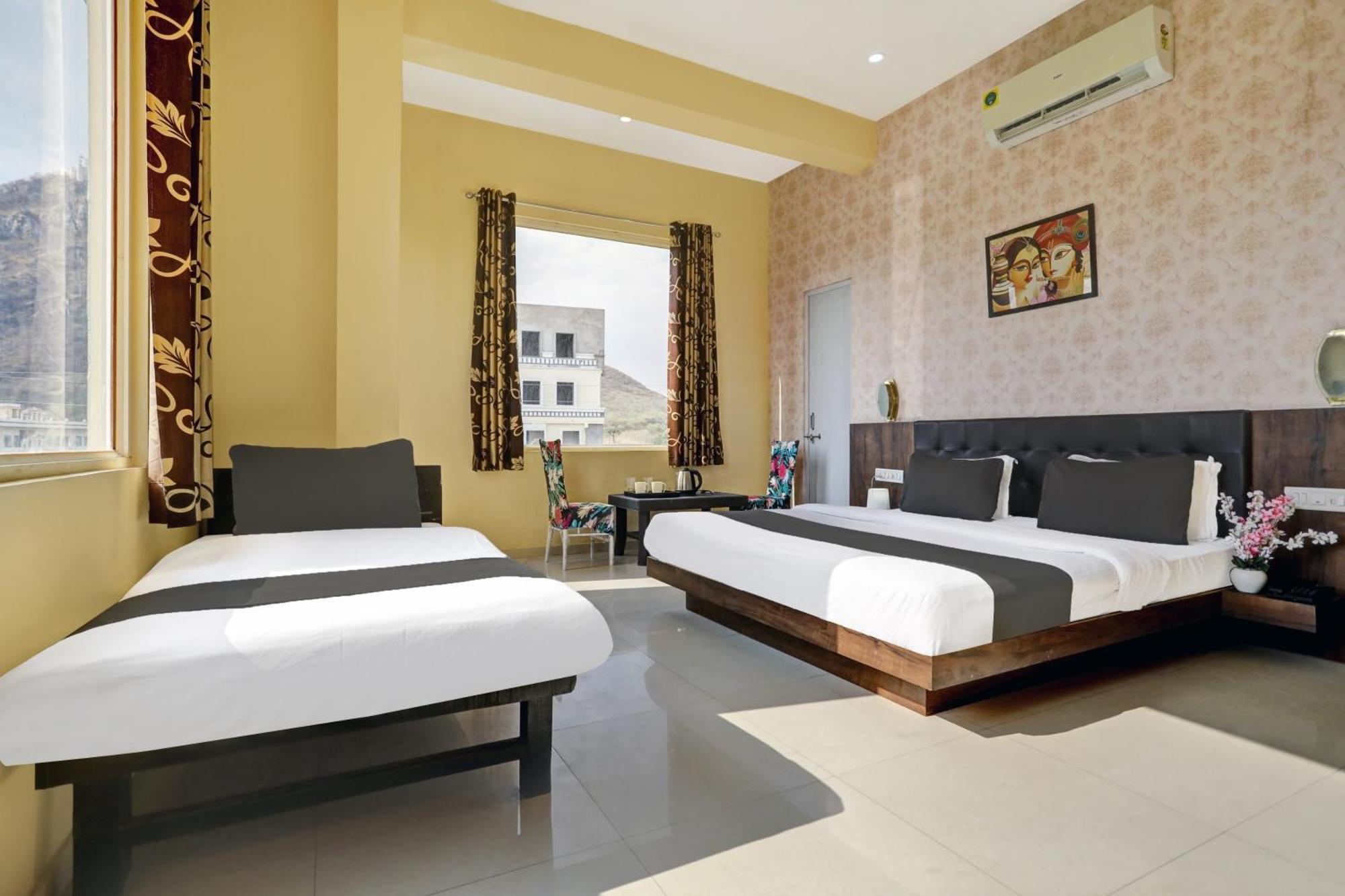 Collection O Amet Garh Hotel Udaipur Exterior photo