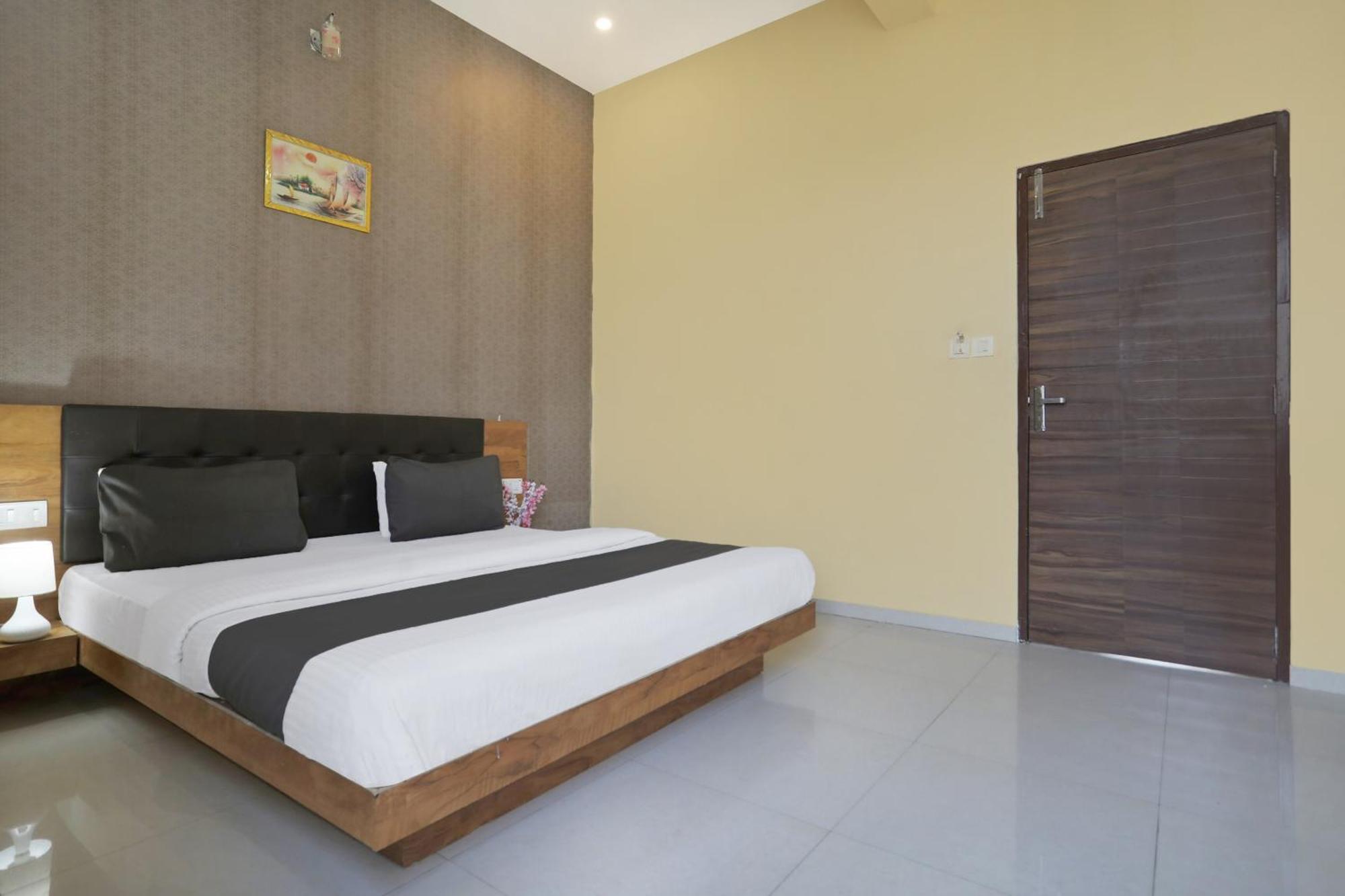 Collection O Amet Garh Hotel Udaipur Exterior photo